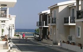 Philippou Beach Villas & Apartments